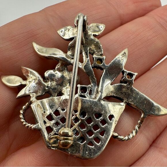 Vintage Solid sterling silver, faux pearl, marcasite and gemstone brooch/pin! - Picture 4 of 8